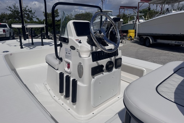 17ft Spyder Yacht For Sale