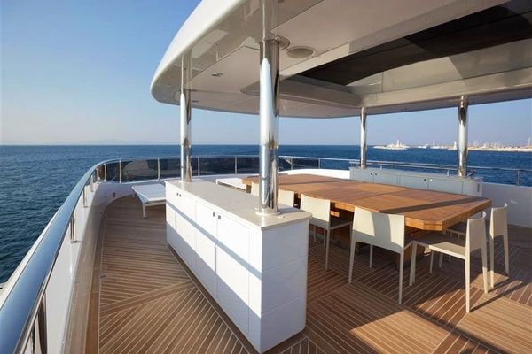 SHU U RITE 111ft Curvelle Yacht For Sale