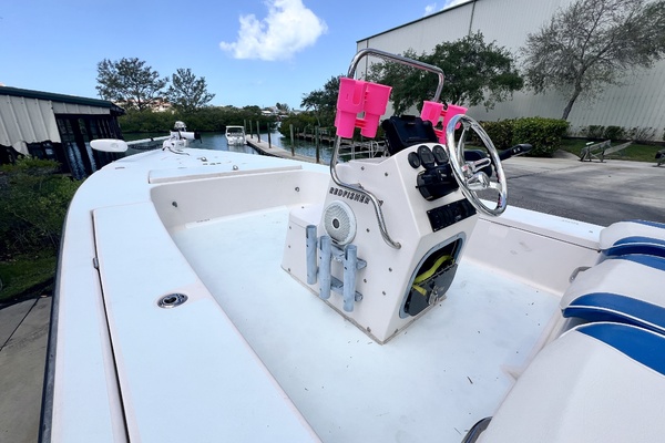 21ft Hewes Yacht For Sale