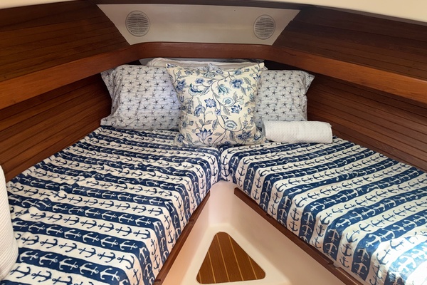 34ft Mainship Yacht For Sale