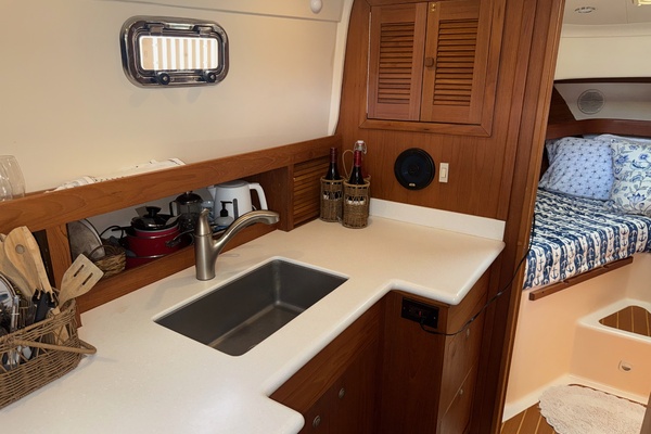 34ft Mainship Yacht For Sale
