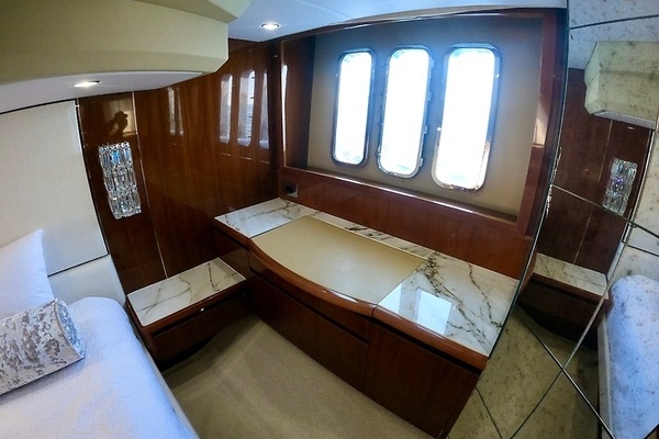 2009 Princess 54