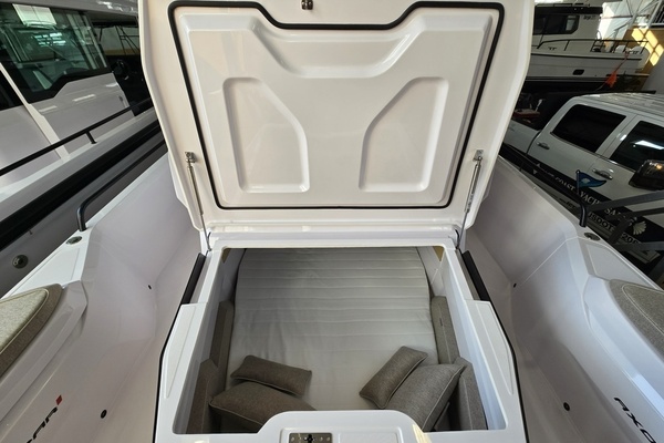 Axopar 29 Cross Cabin Stock 61 29ft Axopar Yacht For Sale