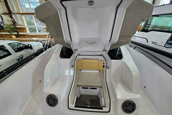 Axopar 29 Cross Cabin Stock 61 29ft Axopar Yacht For Sale