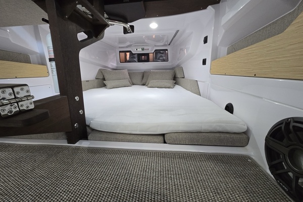 Axopar 29 Cross Cabin Stock 61 29ft Axopar Yacht For Sale