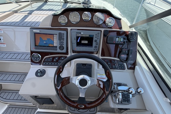 33ft Sea Ray Yacht For Sale