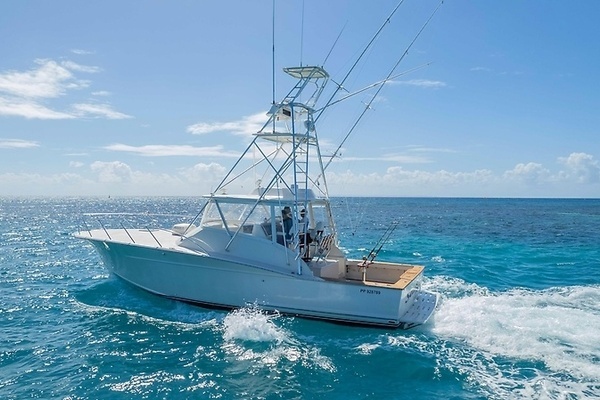 Photo of the 2008 Spencer 43 Express "Sea Ghost"