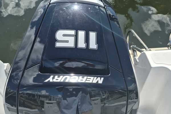 Photo of the 2006 Sea Fox 197 Center Console