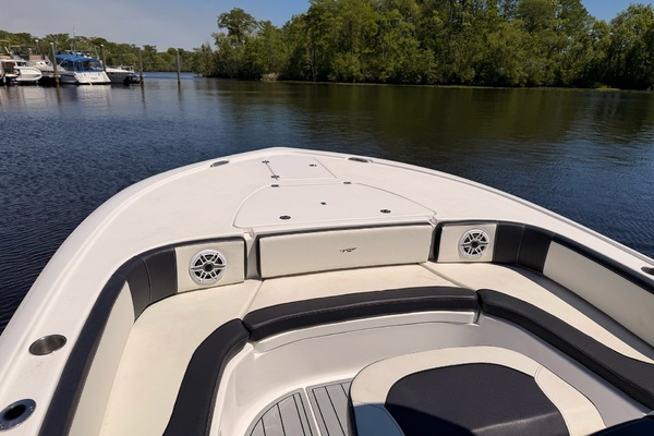 27ft Tidewater Yacht For Sale