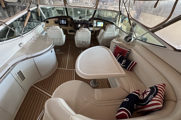 46ft Carver Yacht For Sale