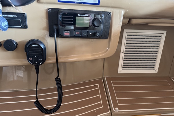 46ft Carver Yacht For Sale