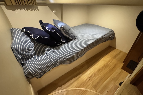 46ft Carver Yacht For Sale