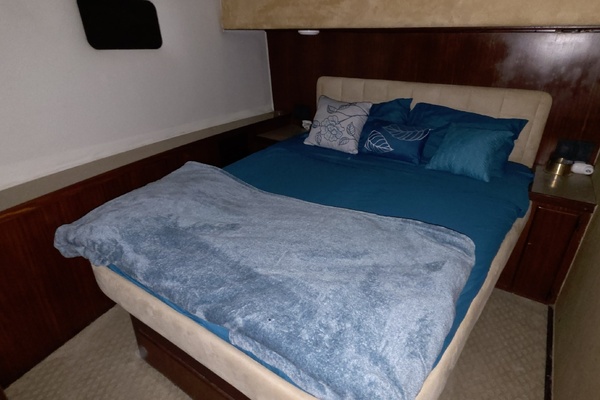 Reelin   amp  Rockin  52ft Hatteras Yacht For Sale