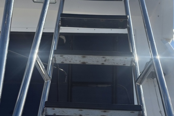 Reelin   amp  Rockin  52ft Hatteras Yacht For Sale