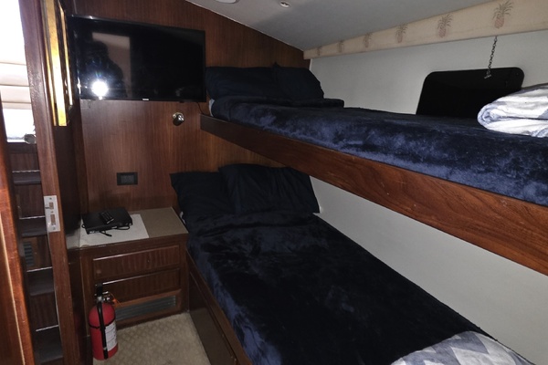 Reelin   amp  Rockin  52ft Hatteras Yacht For Sale