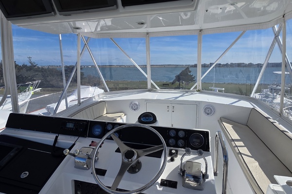 Reelin   amp  Rockin  52ft Hatteras Yacht For Sale