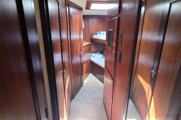 Reelin   amp  Rockin  52ft Hatteras Yacht For Sale