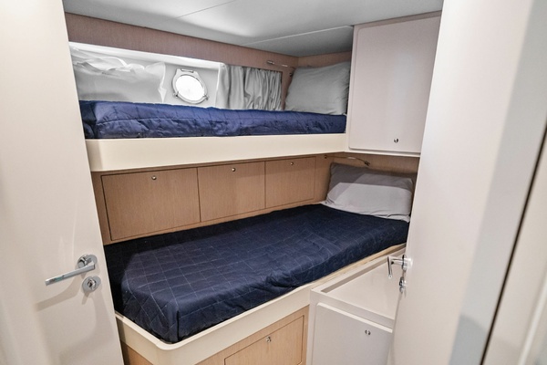 LADY F 86ft Ferretti Yachts Yacht For Sale