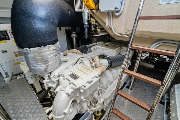 2023 Ferretti Yachts 86