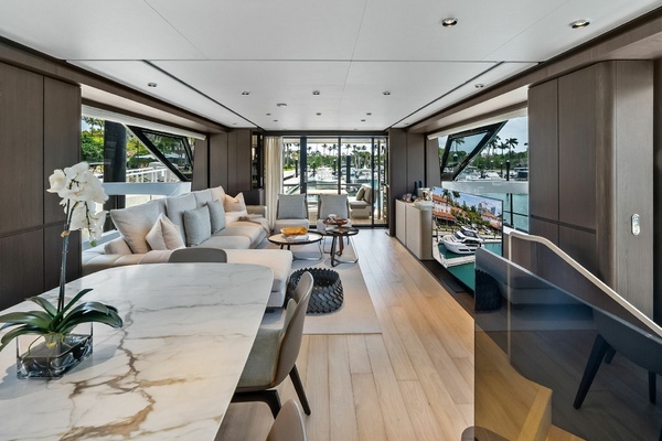 2023 Ferretti Yachts 86