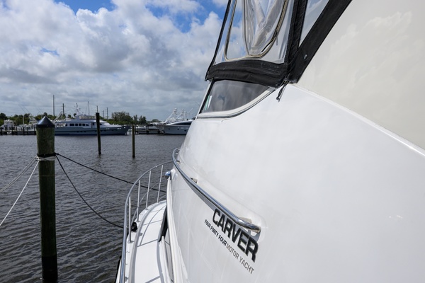 Great Adventure 46ft Carver Yacht For Sale