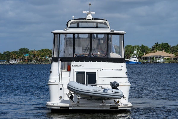 Photo of the 2003 Carver 444 "Great Adventure"