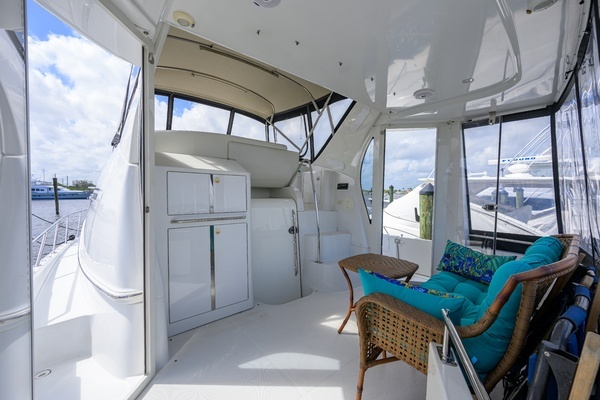 Photo of the 2003 Carver 444 "Great Adventure"