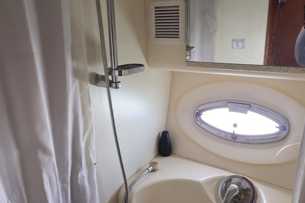 MI RINCON 39ft Silverton Yacht For Sale