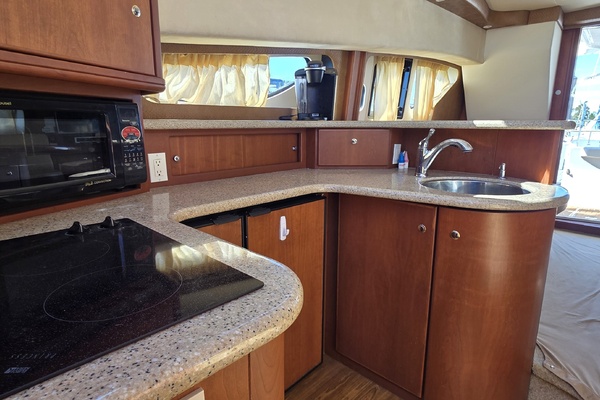 MI RINCON 39ft Silverton Yacht For Sale