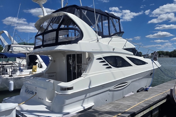 MI RINCON 39ft Silverton Yacht For Sale
