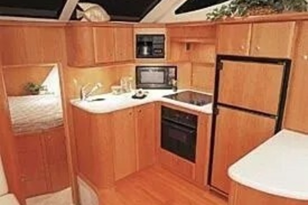 MI RINCON 39ft Silverton Yacht For Sale