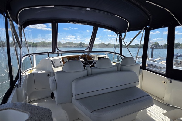 MI RINCON 39ft Silverton Yacht For Sale