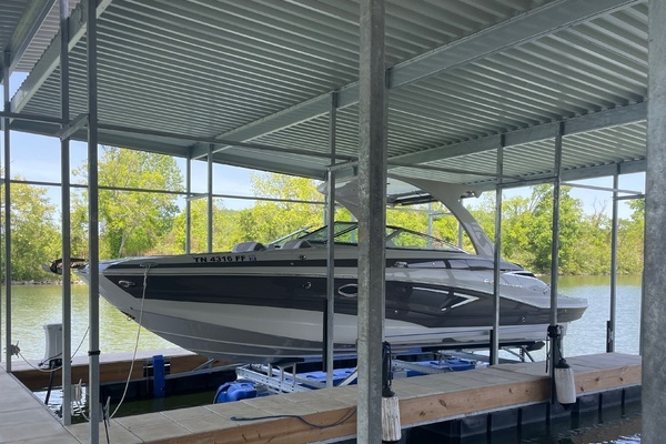 2018 Crownline 30