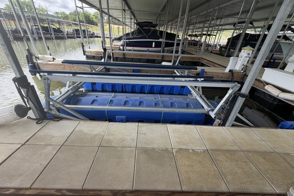 30ft Crownline Yacht For Sale