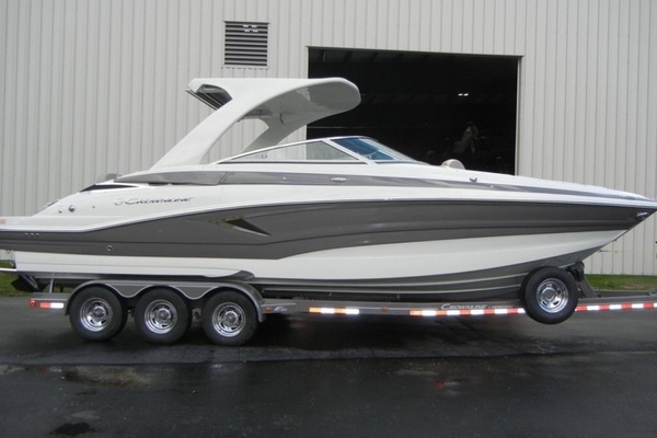 2018 Crownline 30