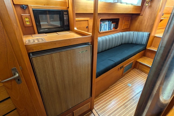 Nauticat 44 Yacht For Sale