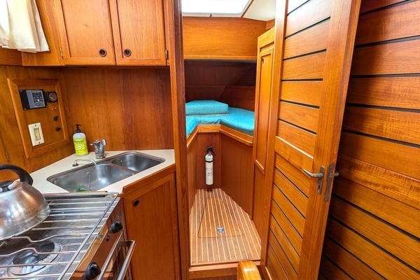 Nauticat 44 Yacht For Sale