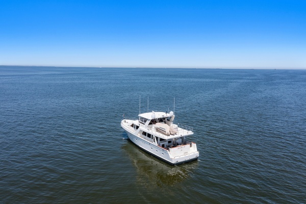 2005 Offshore Yachts 66