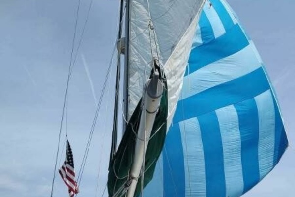 Springtide 37ft Pearson Yacht For Sale