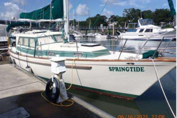 37-ft-Pearson-1980--Springtide New Bern North Carolina United States  yacht for sale