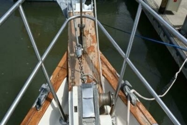 Springtide 37ft Pearson Yacht For Sale