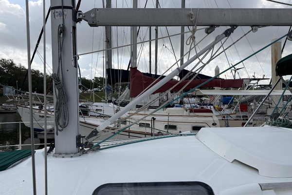 PLEIADES 32ft Beneteau Yacht For Sale