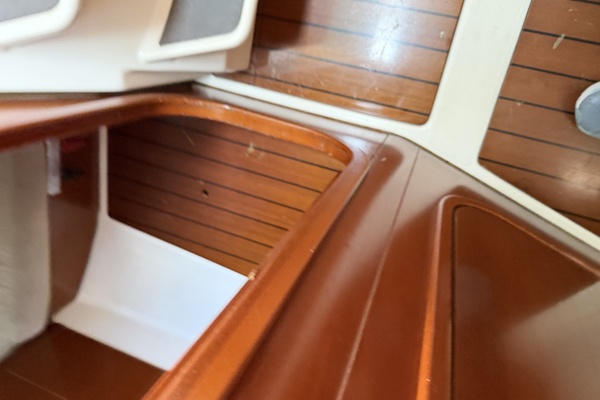 PLEIADES 32ft Beneteau Yacht For Sale