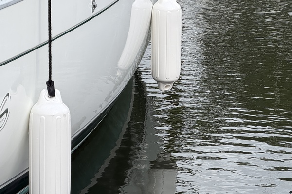 PLEIADES 32ft Beneteau Yacht For Sale