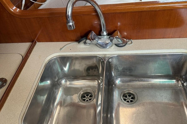 PLEIADES 32ft Beneteau Yacht For Sale