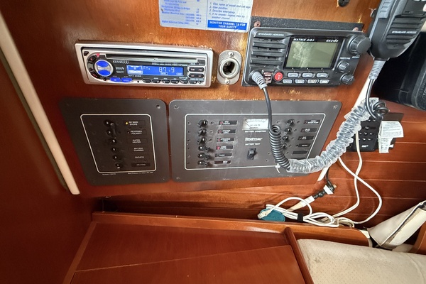 PLEIADES 32ft Beneteau Yacht For Sale