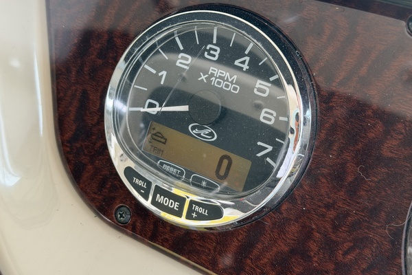 28ft Sea Ray Yacht For Sale