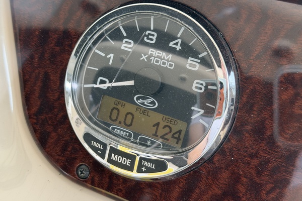 28ft Sea Ray Yacht For Sale