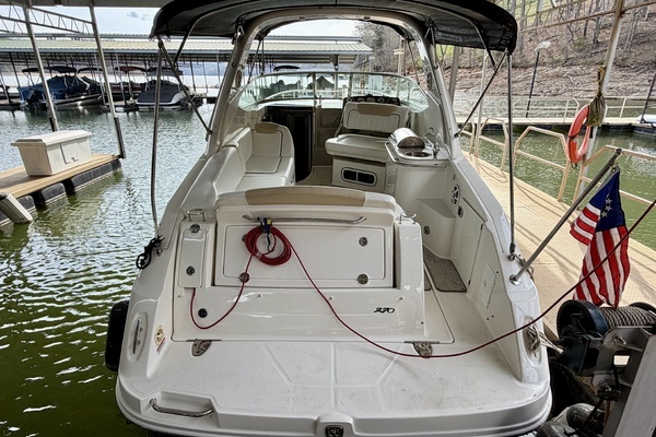 Photo of the 2009 Sea Ray 270 Sundancer