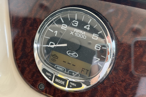 28ft Sea Ray Yacht For Sale